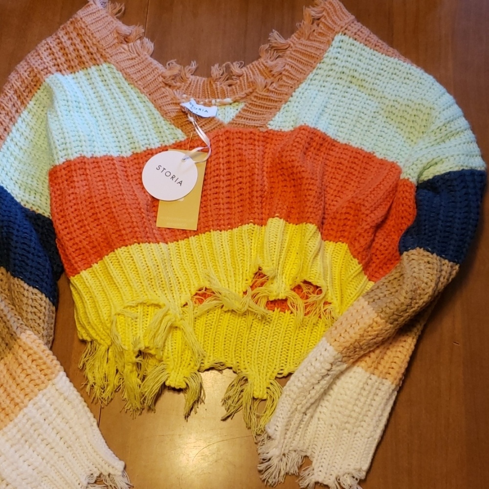 SOLD Crop top sweater